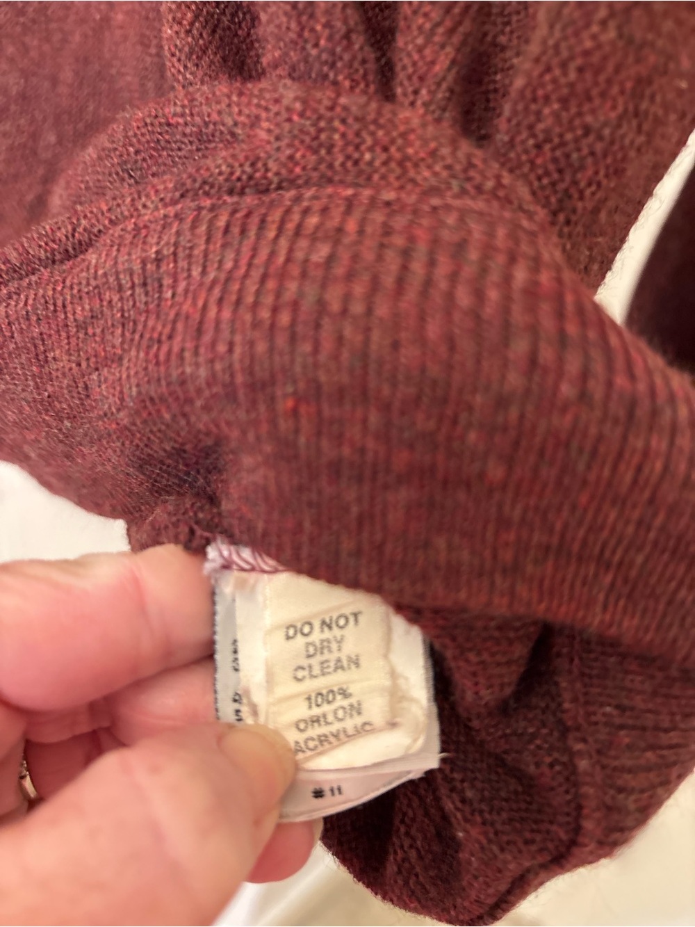 Vintage Izod Lacoste V-neck Sweater XL Burgundy Heather 100% Orlon Acrylic - Picture 5 of 5